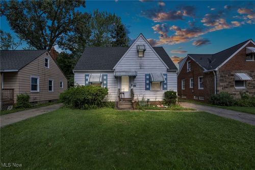 3855 E 177th St, Cleveland, OH, 44128-1616 | Card Image