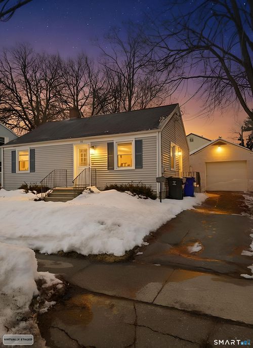 50 Hillcrest Ave, West Hartford, CT, 06110-2210 | Card Image