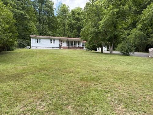 6975 Slate Creek Rd, Grundy, VA, 24614-6551 | Card Image