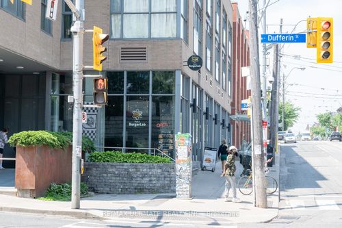 1205 Queen St W, Toronto, ON, M6K0B9 | Card Image