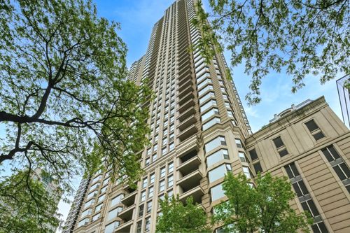 apt-1801-25 E Superior St, Chicago, IL, 60611-2564 | Card Image