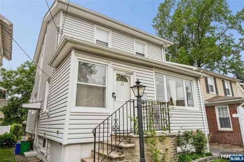 23 Princeton St, Nutley, NJ, 07110-3704 | Card Image