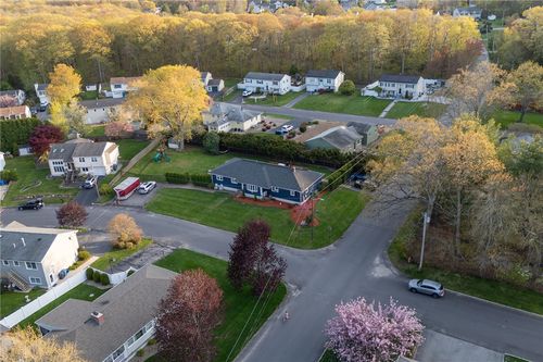 62 Canonchet Trl, Cranston, RI, 02921-2515 | Card Image