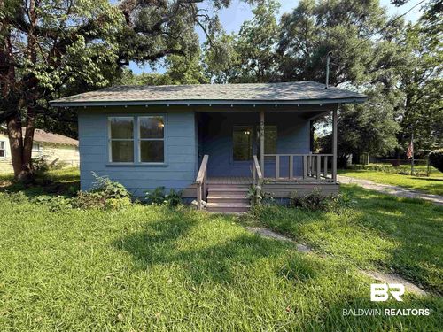 306 Hillside Dr, Chickasaw, AL, 36611-1215 | Card Image