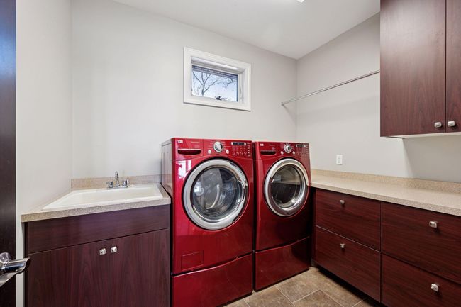 Laundry Room | Image 30