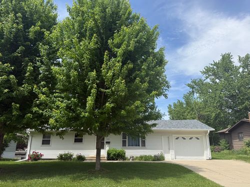 1420 Highland Pl, Faribault, MN, 55021-6606 | Card Image