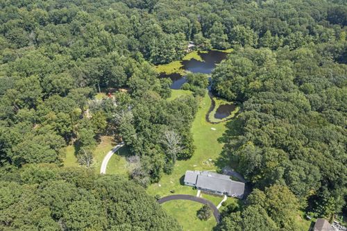 106 Wyldewood Rd, Easton, CT, 06612-1526 | Card Image