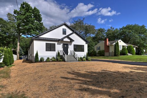 34 Wesley Dr, Trumbull, CT, 06611-4639 | Card Image