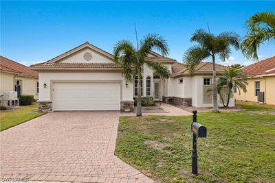 16404 Coco Hammock Way, House other with 3 bedrooms, 2 bathrooms and null parking in Fort Myers FL | Image 2