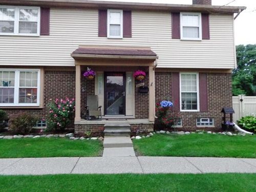 21053 E Glen Haven Circle, Northville, MI, 48167 | Card Image