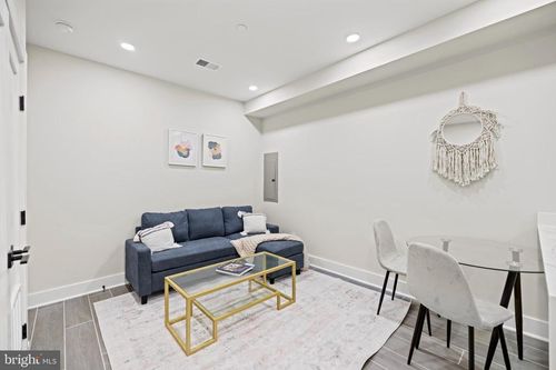 unit-3-824 18th St Ne, WASHINGTON, DC, 20002-8144 | Card Image