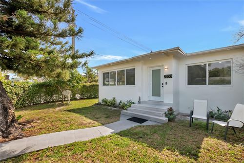 a-2200 Sw 21st St, Miami, FL, 33145-2510 | Card Image