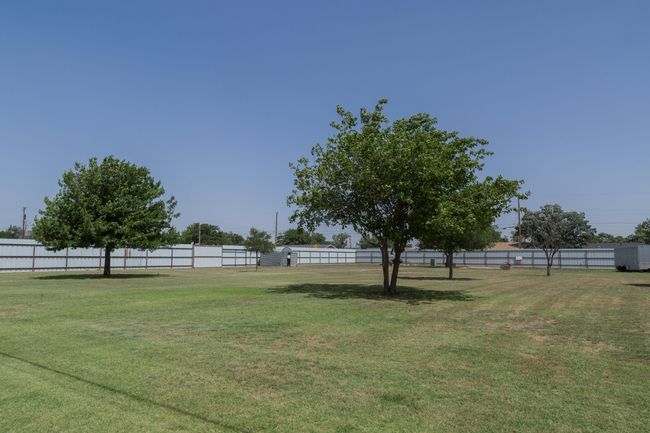 1308 W 24 Th St, House other with 4 bedrooms, 3 bathrooms and null parking in Plainview TX | Image 80