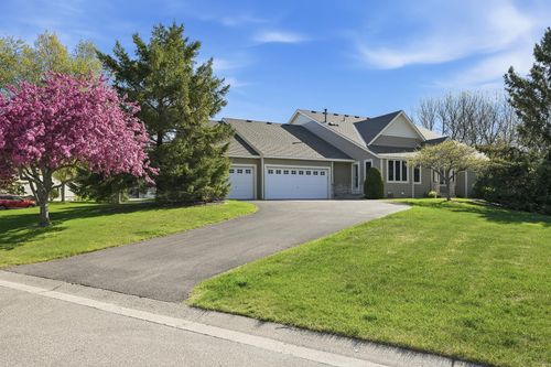 8821 Stonebrooke Ct, Woodbury, MN, 55125-4935 | Card Image