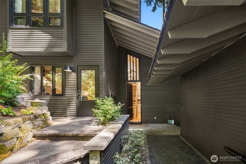 5 Lindley Rd, Mercer Island, WA, 98040-4731 | Card Image