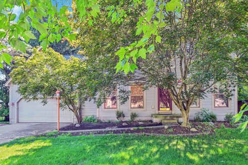 320 Spruce Hill Dr, Columbus, OH, 43230-3655 | Card Image