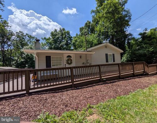 430 Worlds End Ln, LINDEN, VA, 22642-5943 | Card Image