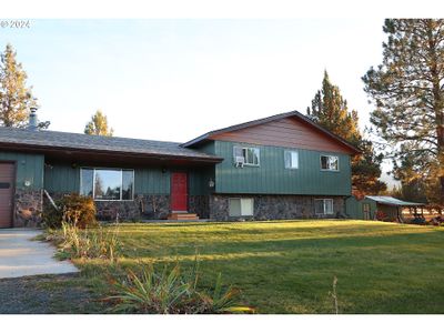 27575 Pine Creek Rd, House other with 4 bedrooms, 2 bathrooms and 2 parking in JohnDay OR | Image 2