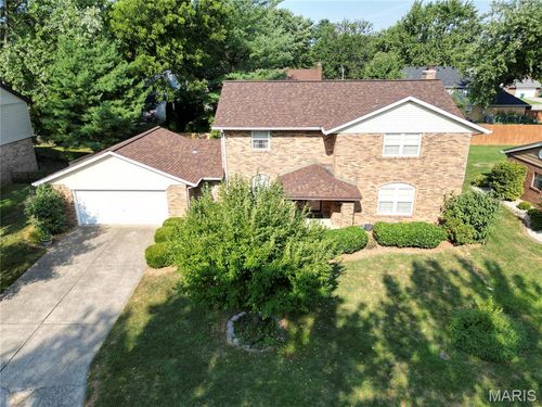 805 Belpre Dr, O Fallon, IL, 62269-1203 | Card Image