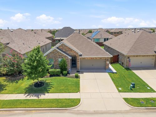 3925 Sunflower Dr, Aubrey, TX, 76227-2078 | Card Image