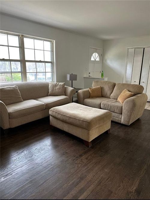 8844 Summit St, Kansas City, MO, 64114-2934 | Card Image