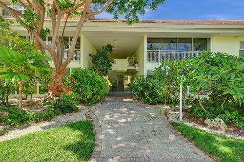 e-260 Sunrise Dr, Key Biscayne, FL, 33149-2155 | Card Image