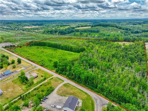 900 Quaker Rd, Macedon, NY, 14502 | Card Image
