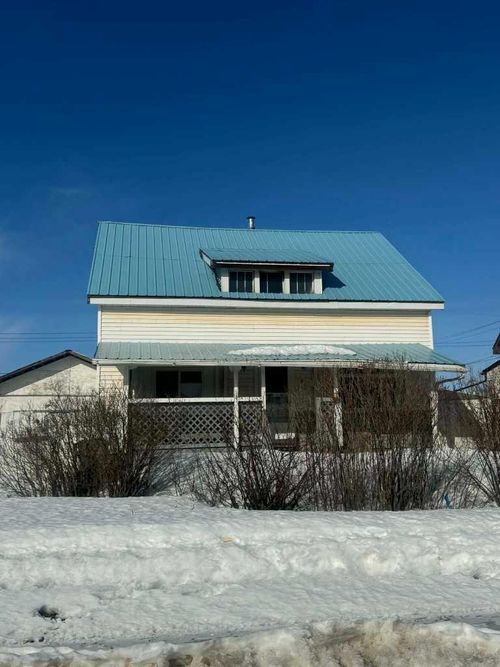 10106 110 Ave, Grande Prairie, AB, T8V1S6 | Card Image