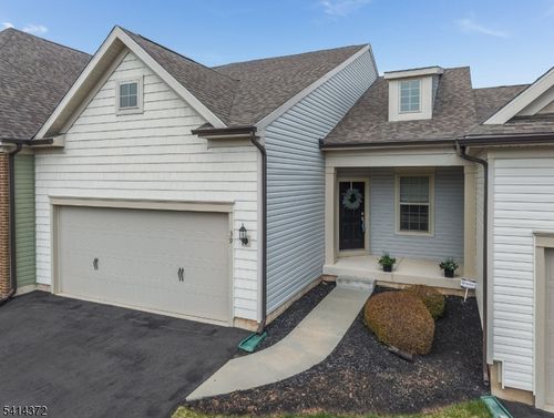 39 Redmon Rd, Flemington, NJ, 08822-7236 | Card Image