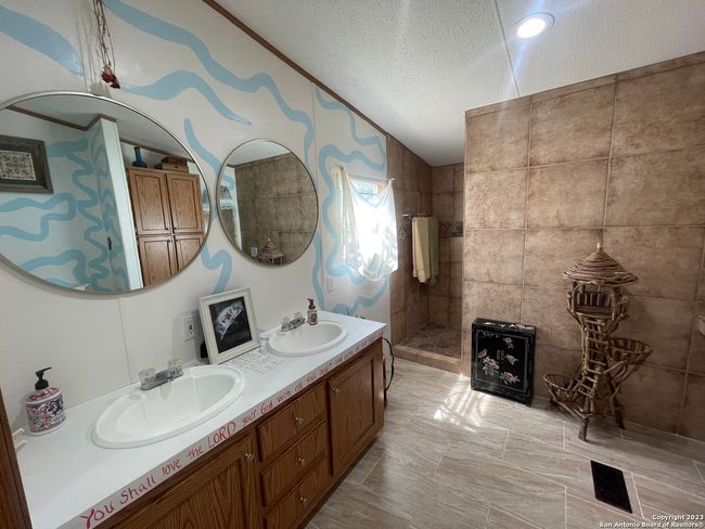 792 Alamo Beach Rd, House other with 6 bedrooms, 5 bathrooms and null parking in Pipe Creek TX | Image 53