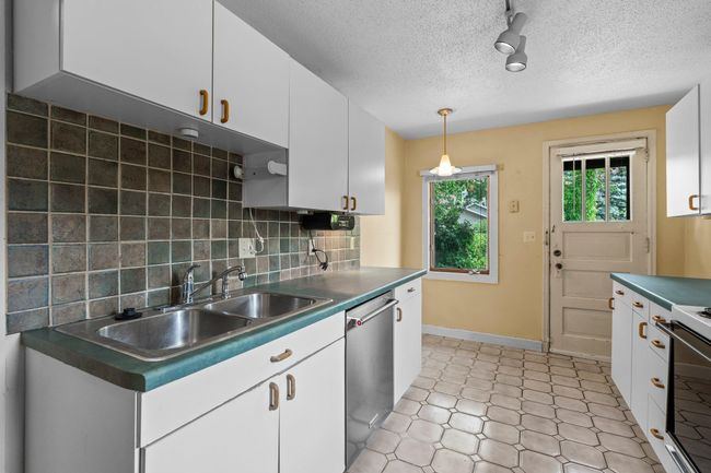 3553 Dupont Ave S, Home with 0 bedrooms, 0 bathrooms and null parking in Minneapolis MN | Image 11