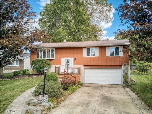 393 Delaware Dr, Brunswick, OH, 44212-1719 | Card Image