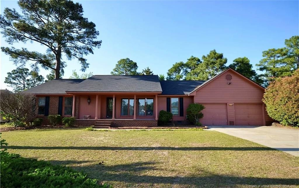 Bear Creek Cir, Fayetteville, NC 28304