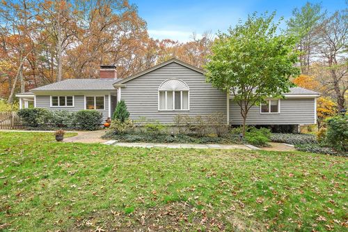 850 Old Road To 9 Acre Cor, Concord, MA, 01742-4314 | Card Image