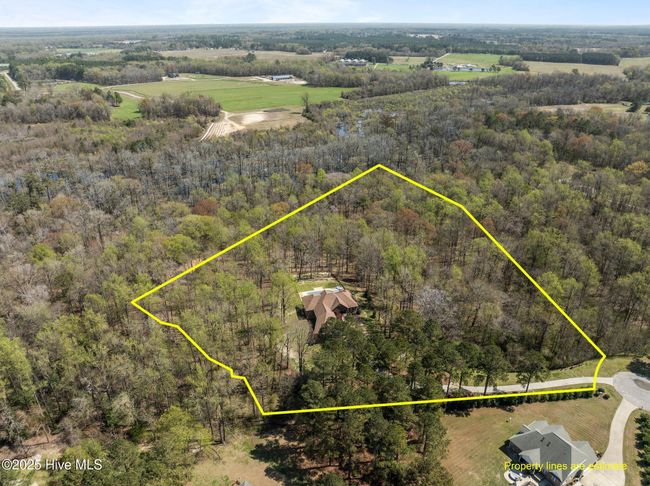 3860 Dixie Ridge Ln, House other with 4 bedrooms, 4 bathrooms and 3 parking in Grimesland NC | Image 8