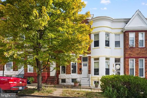 2815 Parkwood Ave, BALTIMORE, MD, 21217-1924 | Card Image