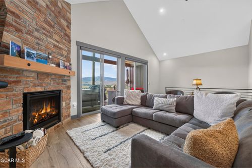 154 Eagle Ridge Dr, Granby, CO, 80446-8814 | Card Image