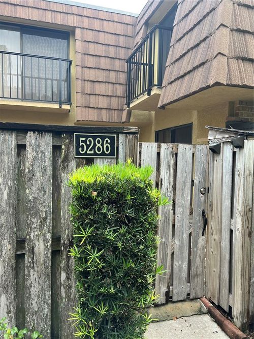 440-5286 Cypress Ct, ORLANDO, FL, 32811-3096 | Card Image