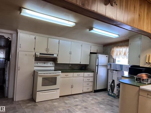 5208 51 St, Strome, AB, T0B4H0 | Card Image