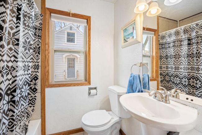 9-web-or-mls-221-e-park-st.jpg | Image 13