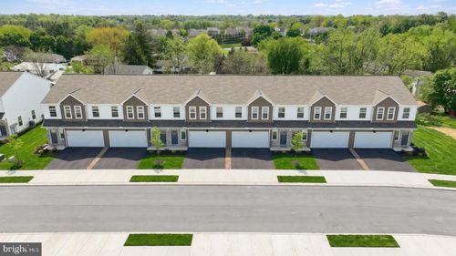 7851 Oak Brook Dr, HARRISBURG, PA, 17112-9651 | Card Image