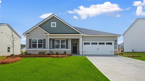 300 Defilippe Dr, Statham, GA, 30666-1915 | Card Image