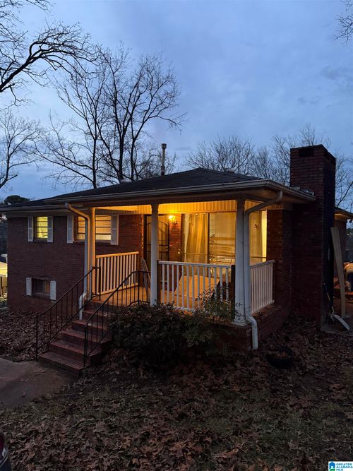 604 Overlook Dr, MIDFIELD, AL, 35228-1927 | Card Image