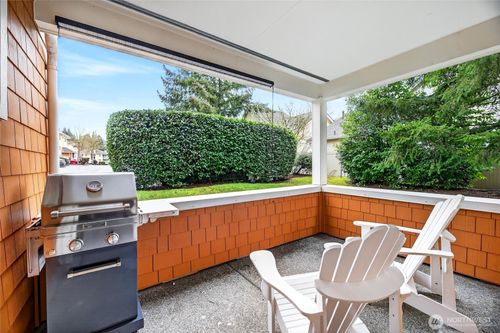 f101-503 225th Ln Ne, Sammamish, WA, 98074-7172 | Card Image