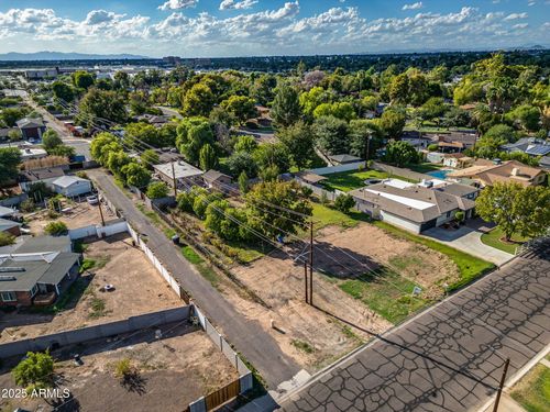 7-5704 N 11th Ave, Phoenix, AZ, 85013-1609 | Card Image