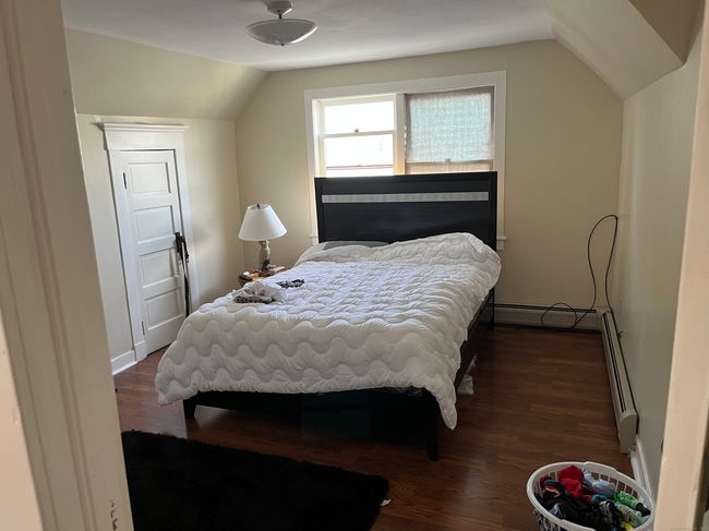 47 Beacon St, Home with 7 bedrooms, 3 bathrooms and 4 parking in Hamden CT | Image 17