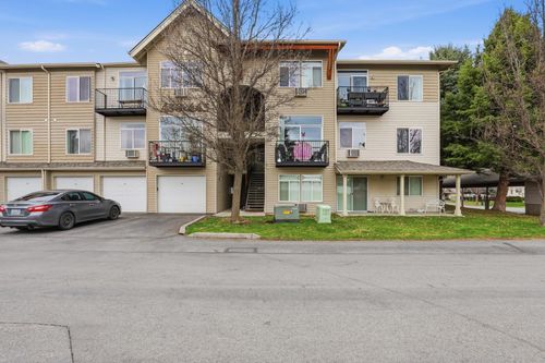 22855 E Country Vista Dr, Liberty Lake, WA, 99019-7711 | Card Image