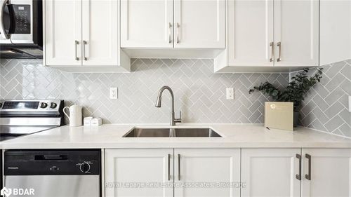 20-6855 Glen Erin Dr, Mississauga, ON, L5N1P6 | Card Image