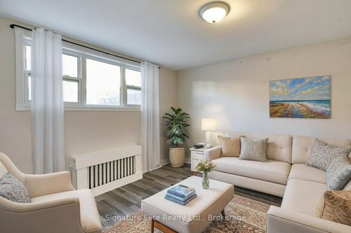 102-112 Alder Cres, Etobicoke, ON, M8V2H8 | Card Image