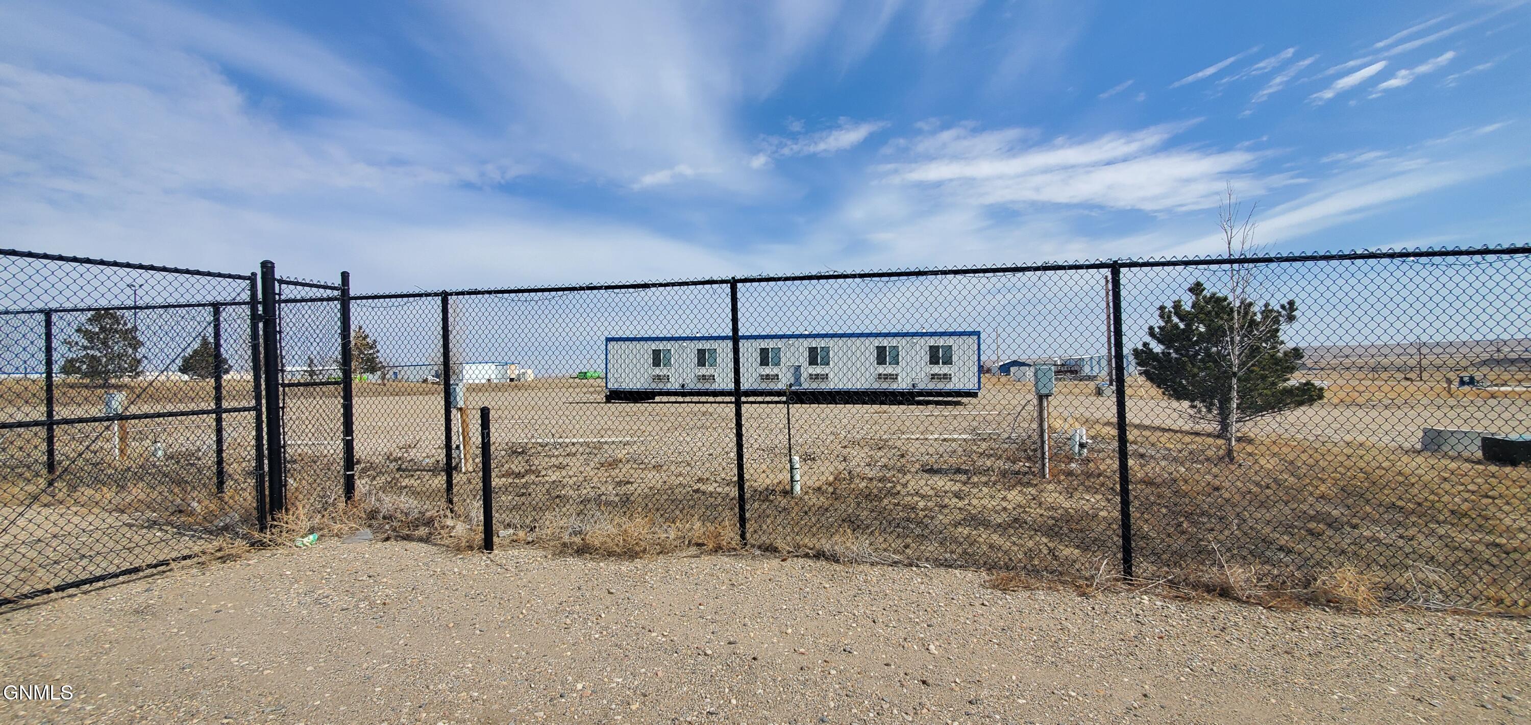 Land in Williston 2
